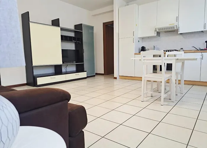 Lucia's By Quokka 360 - Next To The Walled Of Lägenhet Como