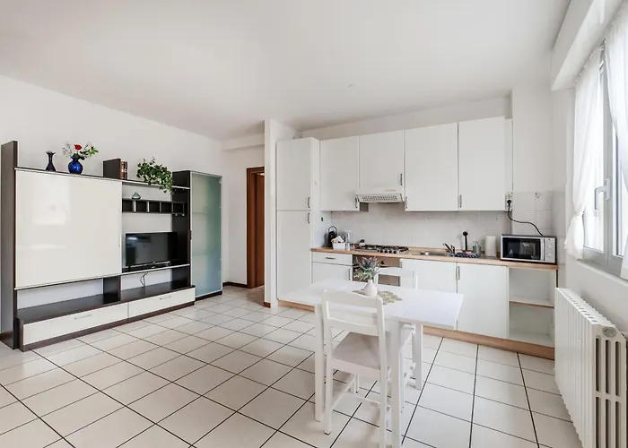 Lucia's By Quokka 360 - Next To The Walled Of * Como