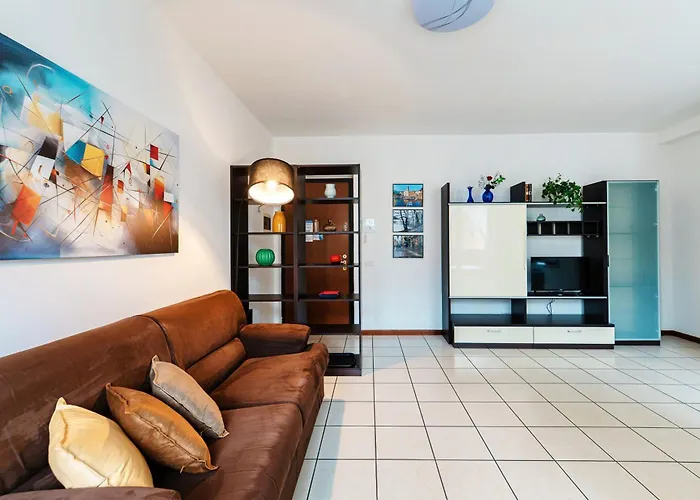 Lucia's By Quokka 360 - Next To The Walled Of Lägenhet Como