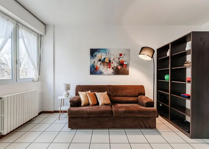 Lägenhet Lucia's By Quokka 360 - Next To The Walled Of Como